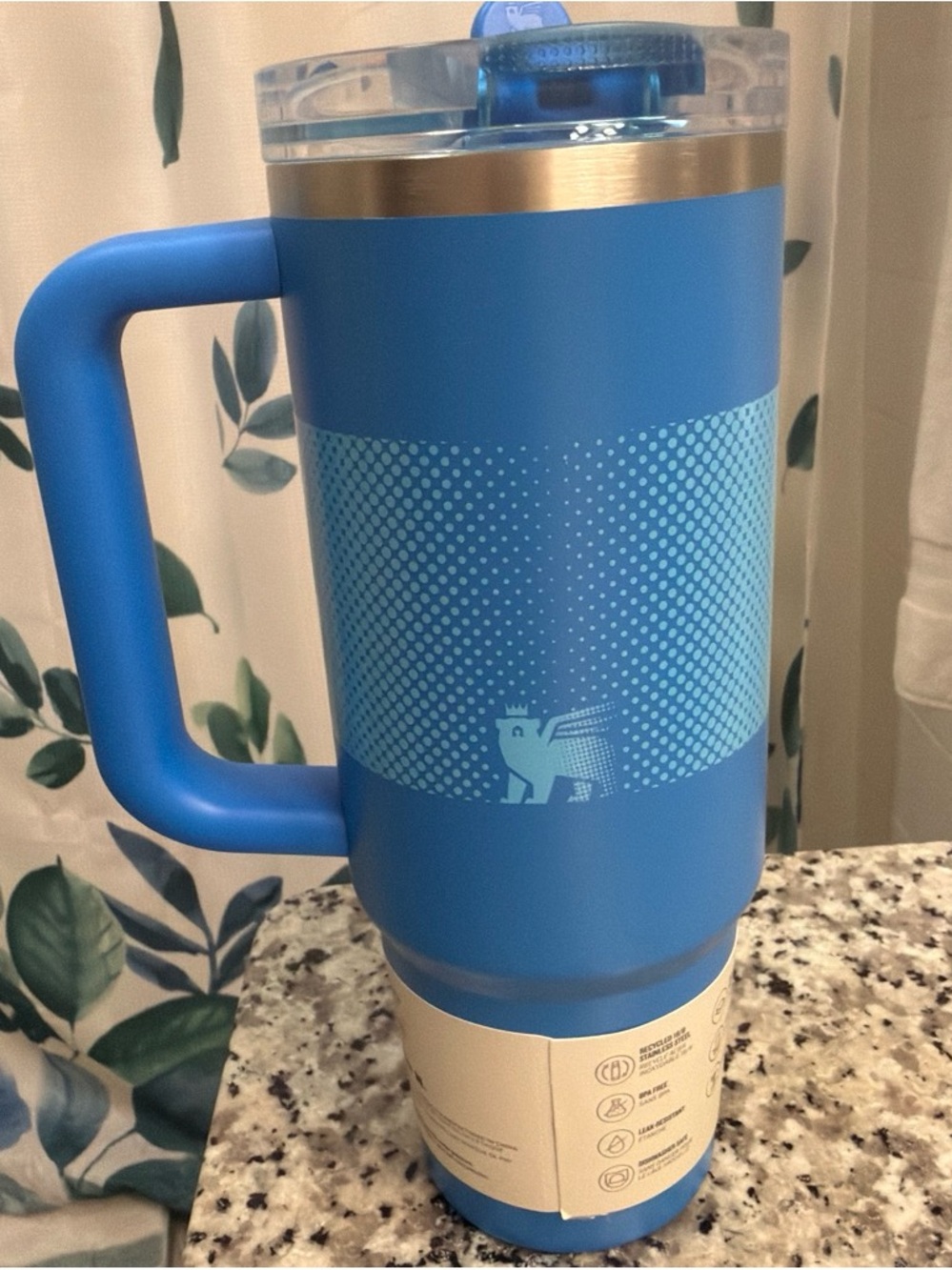 Stanley Blue Quencher ProTour Tumbler with Flip Straw - Picture 3 of 5